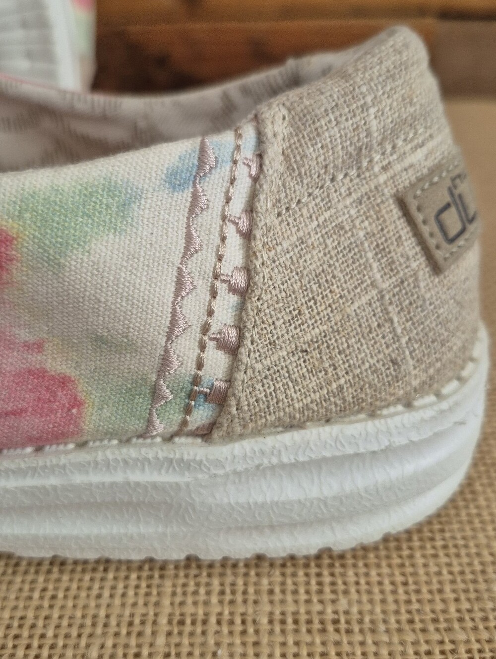 Hey Dude Boho Mandala Tie-Dye Sneaker / Loafer / Moccasin Pink & Blue Size 11 - Picture 10 of 13